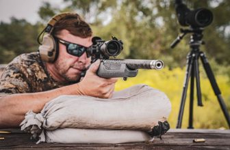 Sichten Sie Raubfische mit dem neuen Savage 110 Carbon Predator